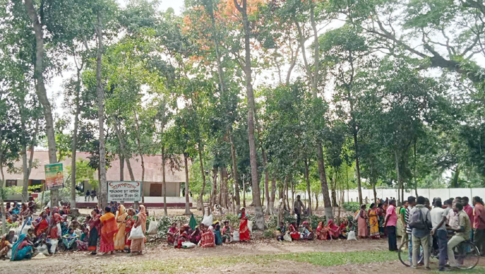 পাত্রখোলা চা বাগানে শ্রমিকদের ধর্মঘট