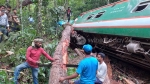 লাউয়াছড়ায় ঝড়ে ভেঙ্গে পড়া গাছে ধাক্কায় লাইনচ্যুত হয়ে সারাদেশের সঙ্গে ট্রেন যোগাযোগ বন্ধ