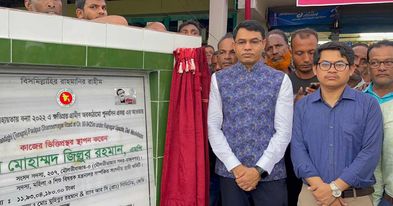 টেংরাবাজার টু শমসেরনগর সড়ক সংস্কারের ভিত্তিপ্রস্তর করলেন এমপি জিল্লুর রহমান